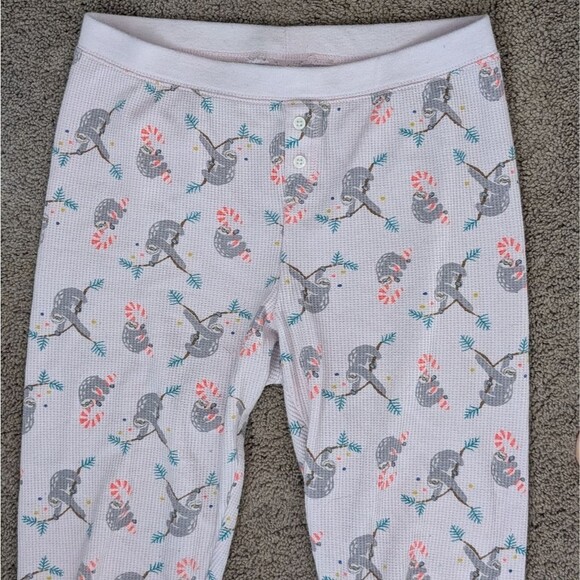 Old Navy Thermal Sloth Pajama Set Women’s Size Small Long Sleeve Top & Pants - Picture 4 of 5